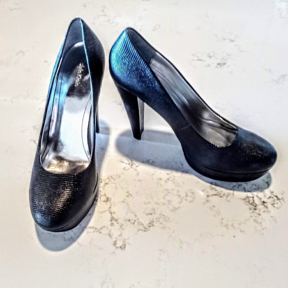 Calvin Klein Black Snakeskin Platform Pumps NWOT